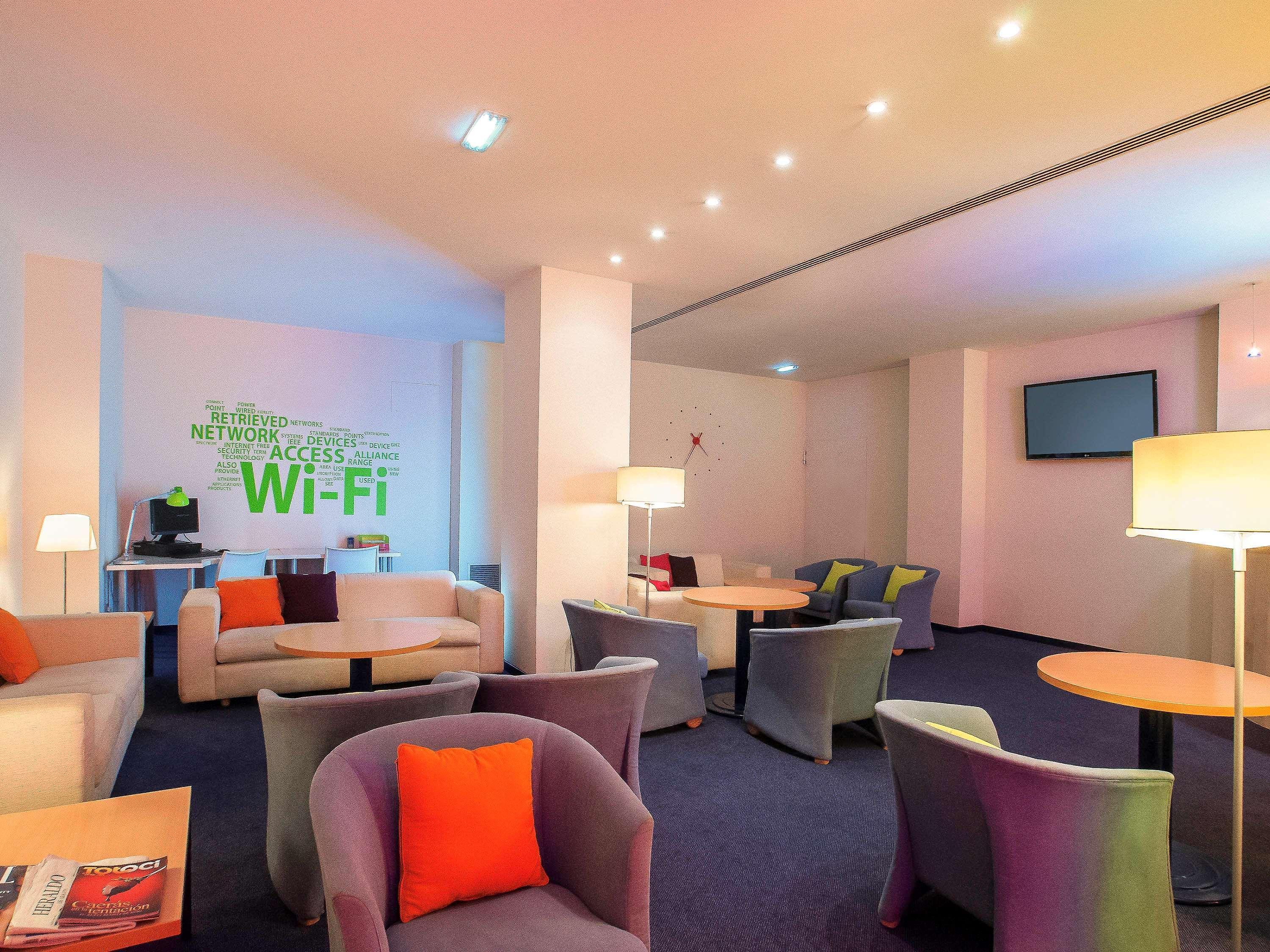 Ibis Styles Zaragoza Ramiro I Otel Dış mekan fotoğraf