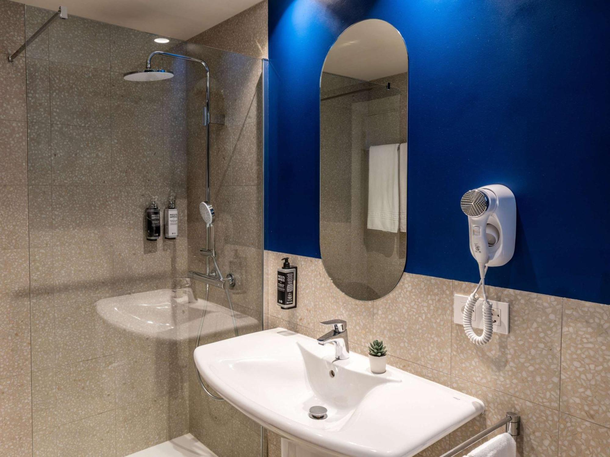 Ibis Styles Zaragoza Ramiro I Otel Dış mekan fotoğraf