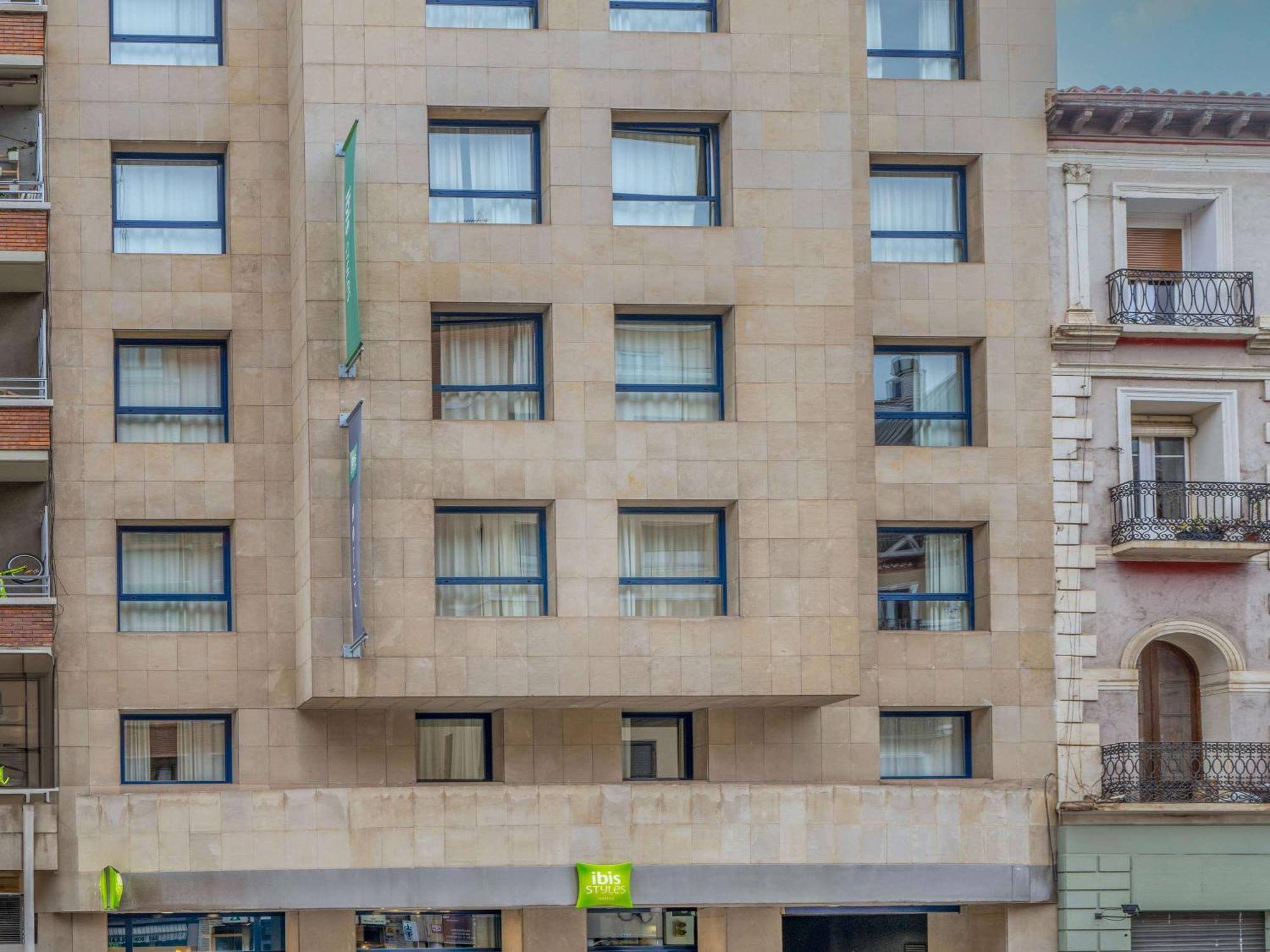 Ibis Styles Zaragoza Ramiro I Otel Dış mekan fotoğraf