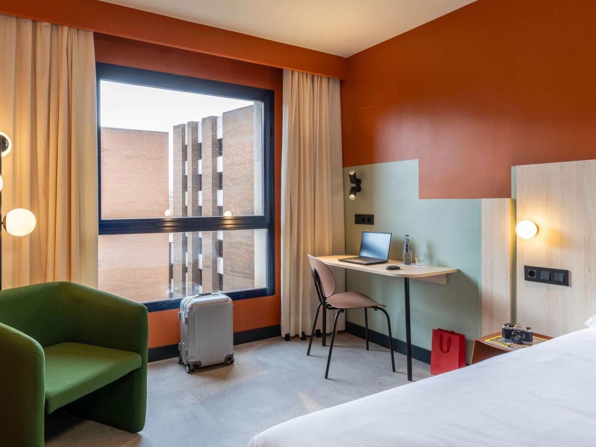 Ibis Styles Zaragoza Ramiro I Otel Dış mekan fotoğraf